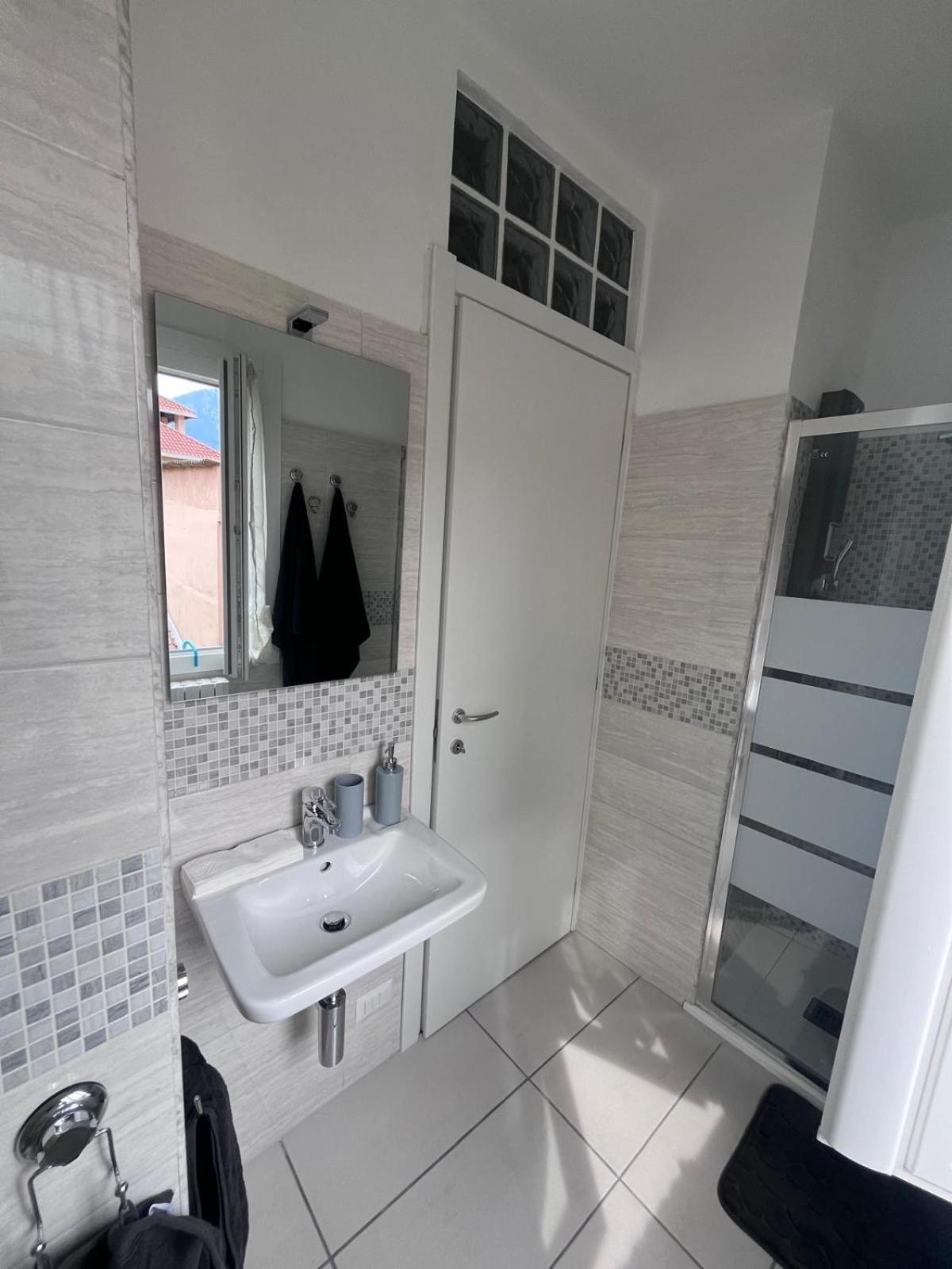 Casa Castagna Appartamento - เลคโค ภายนอก รูปภาพ